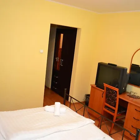 Hotel Ezuestfenyo