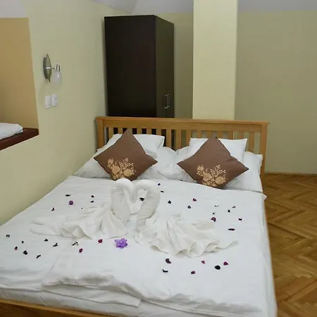 Ezuestfenyo Telkibanya