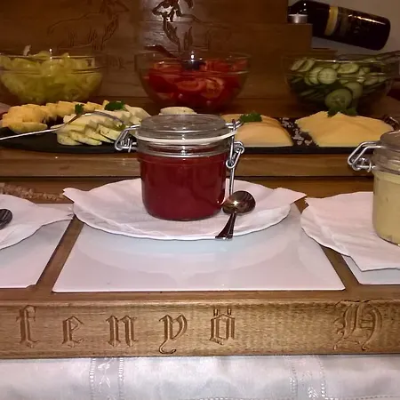 Ezuestfenyo * Telkibanya